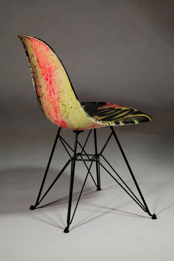 seratla-modernica-fiberglass-eiffel-chair-soze-gallery-back