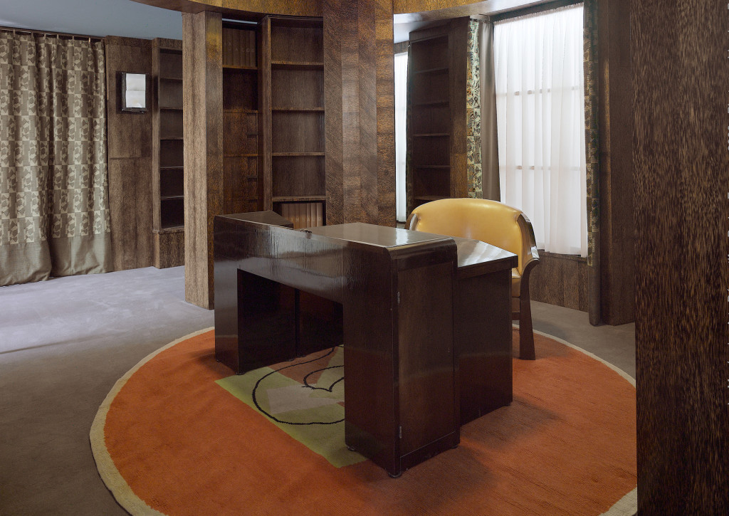 Pierre-Chareau-home-office-with-library-for-worlds-fair-1925