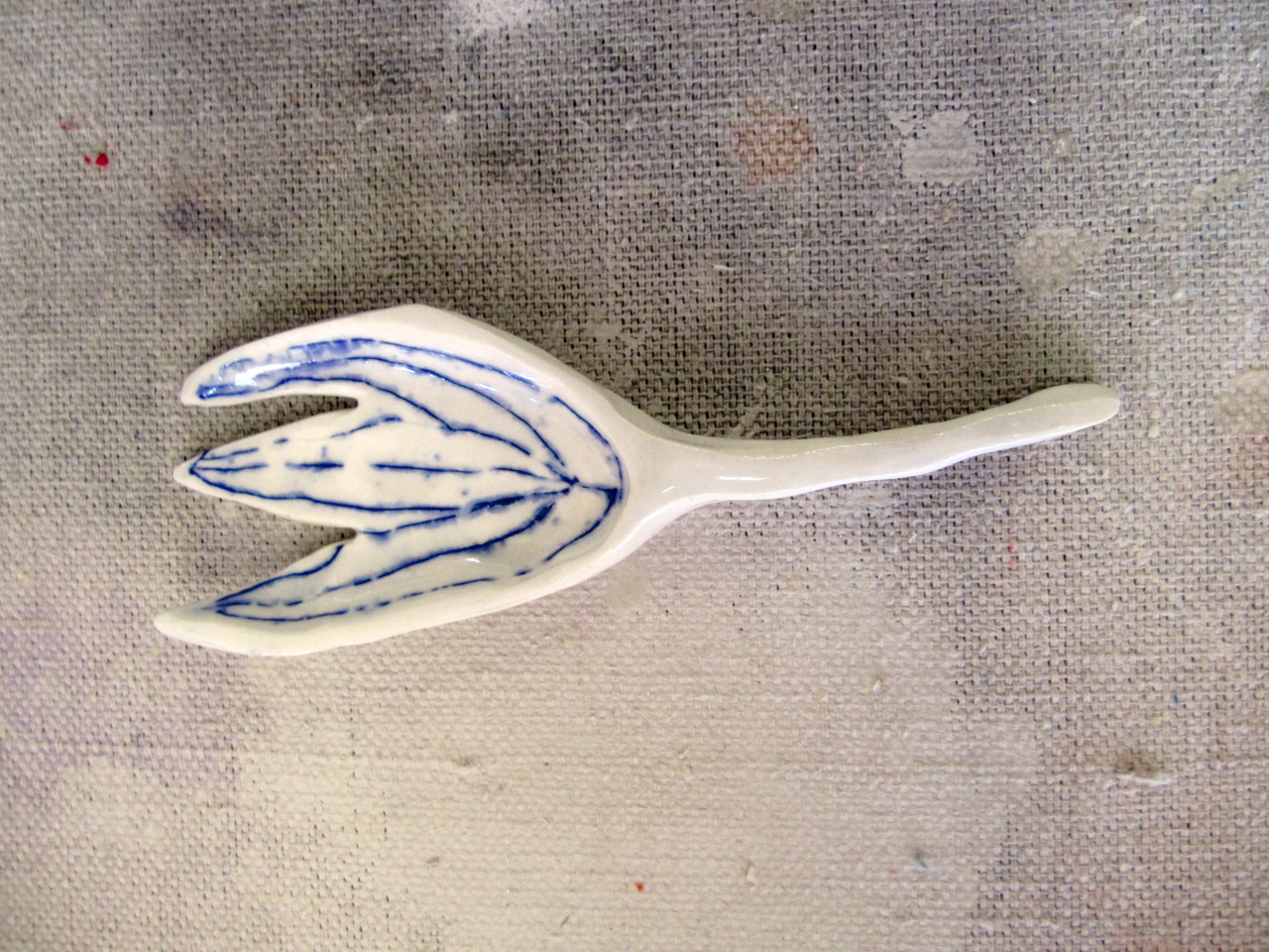Ceramic flatware by Paula Greif Harsh Forms