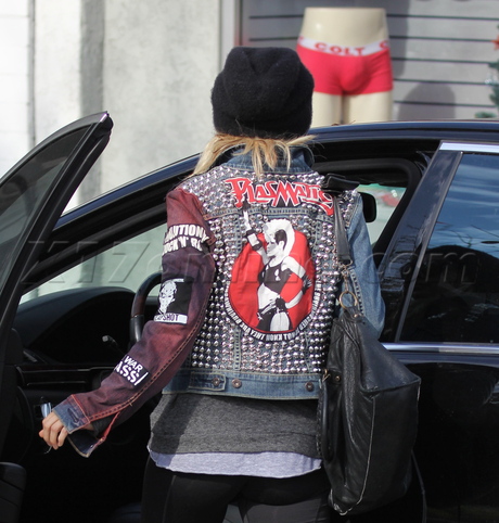 Nicole Richie leaving the gym looking punk rock